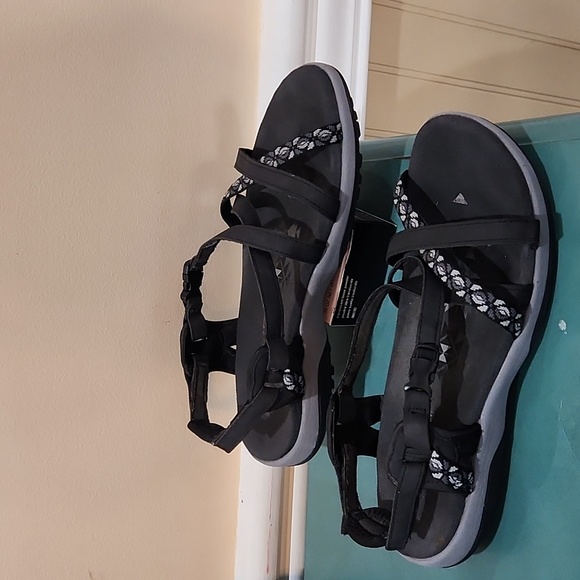 Skechers Shoes - Skechers memory sandals women's size 7